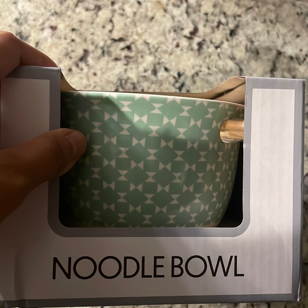 Noodle bowl- new in box - Picture 2 of 2